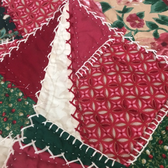 Beautiful Christmas tree skirt - Picture 2 of 7